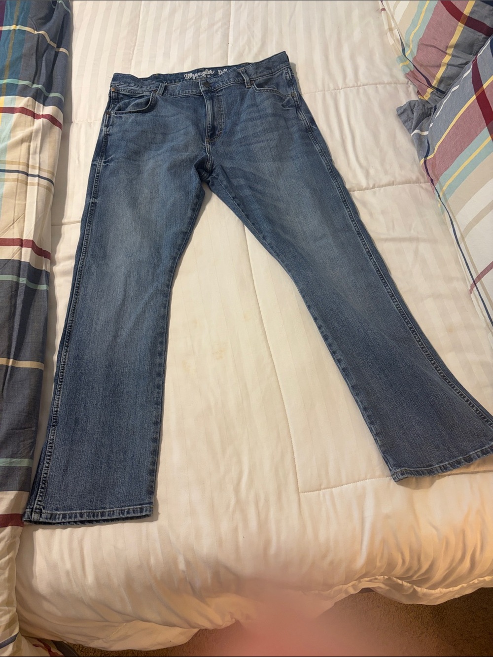 Wrangler Retro Men's Slim Bootcut Jeans in Faded Blue